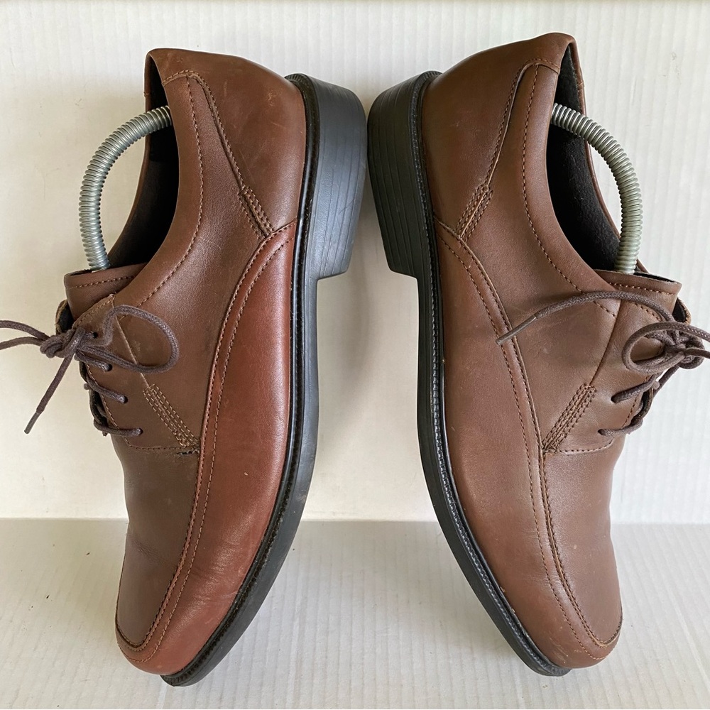 Bostonian Leather Oxford Shoes - Picture 4 of 10